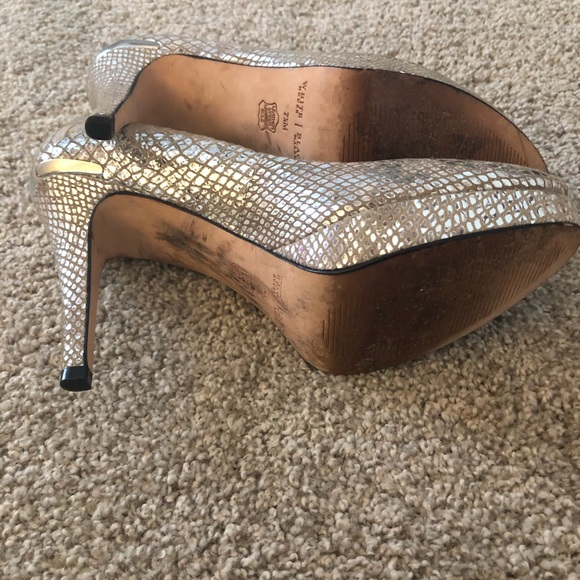 Heels - Picture 4 of 6